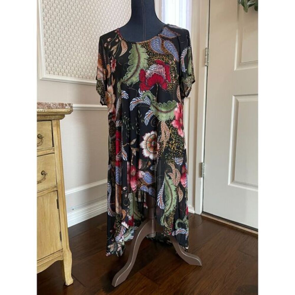Cha Cha Vente Tunic Top